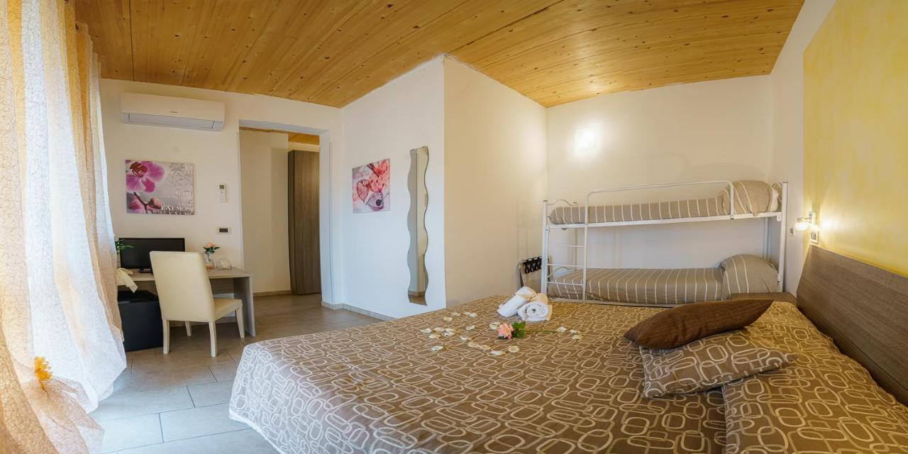 Albergo La Lampara Marina di Cecina Esterno foto