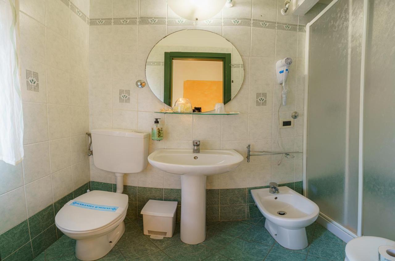 Albergo La Lampara Marina di Cecina Esterno foto