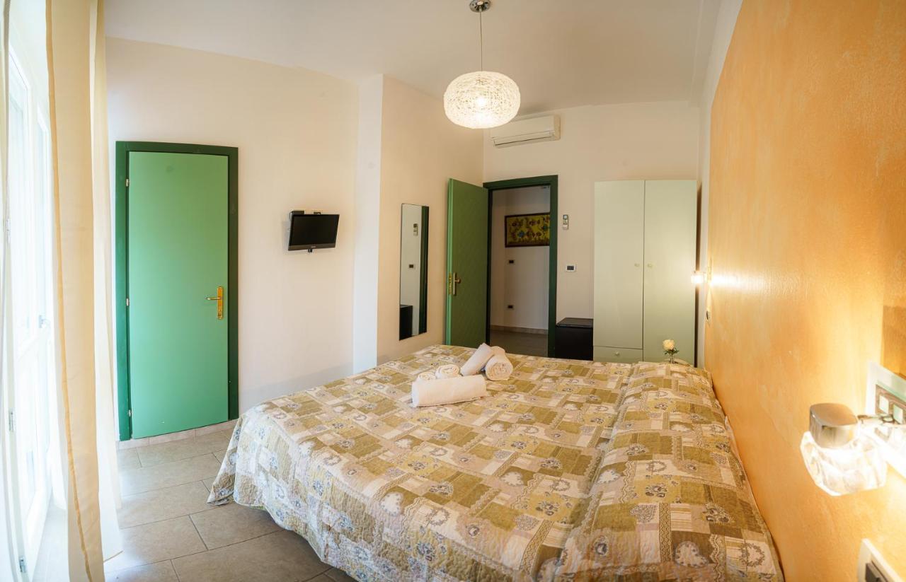 Albergo La Lampara Marina di Cecina Esterno foto