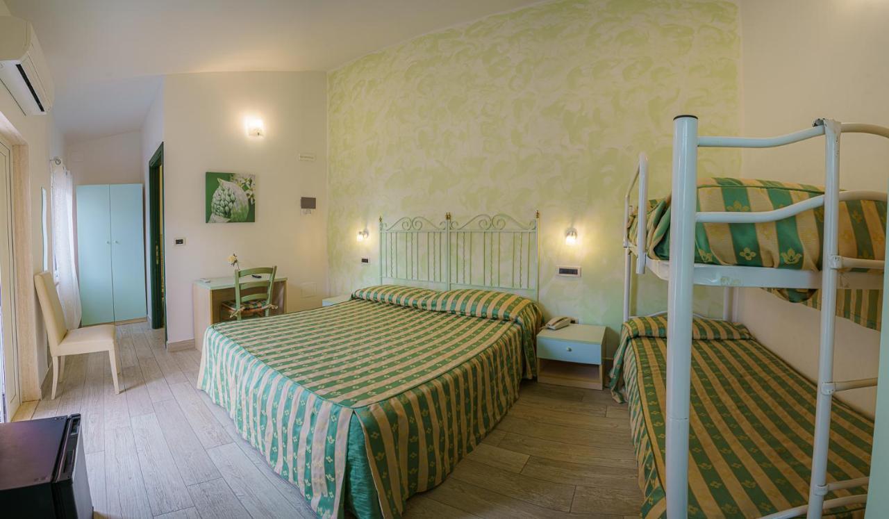 Albergo La Lampara Marina di Cecina Esterno foto
