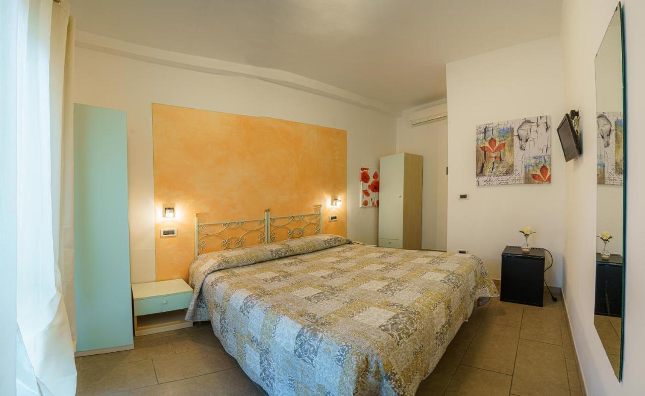 Albergo La Lampara Marina di Cecina Esterno foto