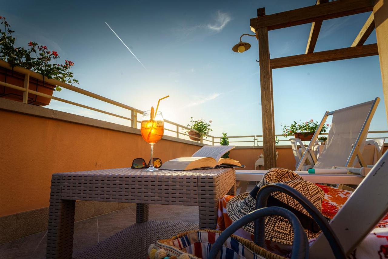Albergo La Lampara Marina di Cecina Esterno foto