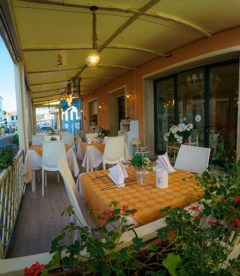 Albergo La Lampara Marina di Cecina Esterno foto