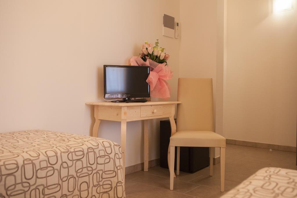 Albergo La Lampara Marina di Cecina Camera foto