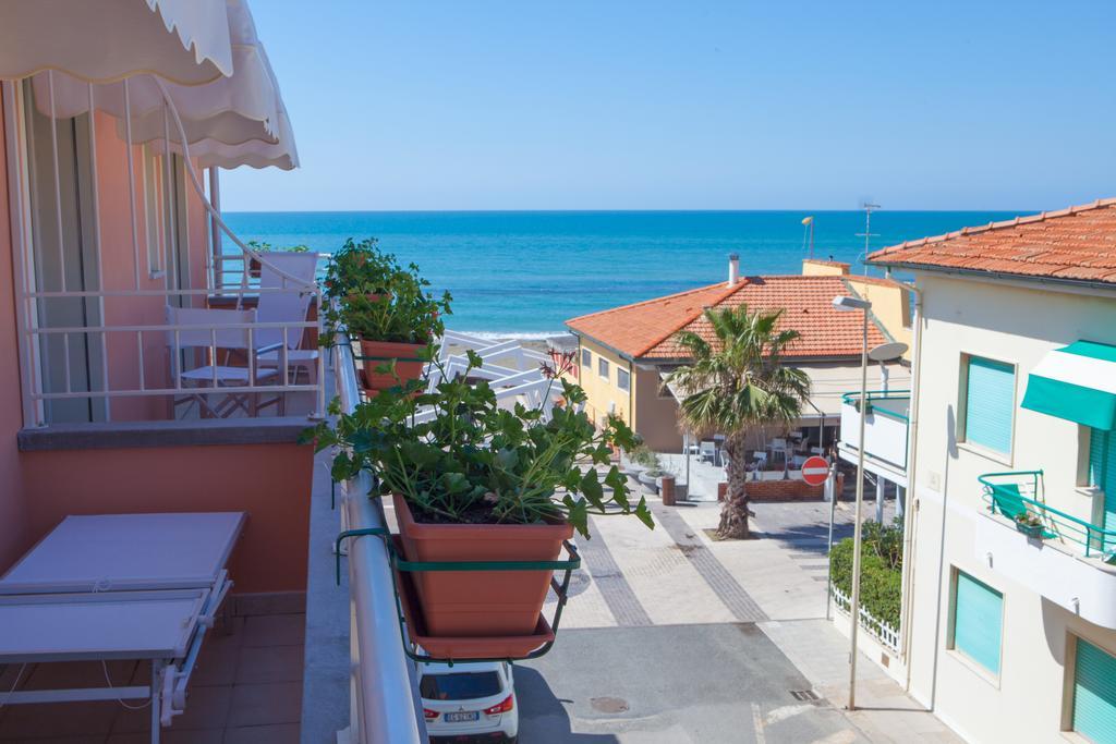 Albergo La Lampara Marina di Cecina Camera foto