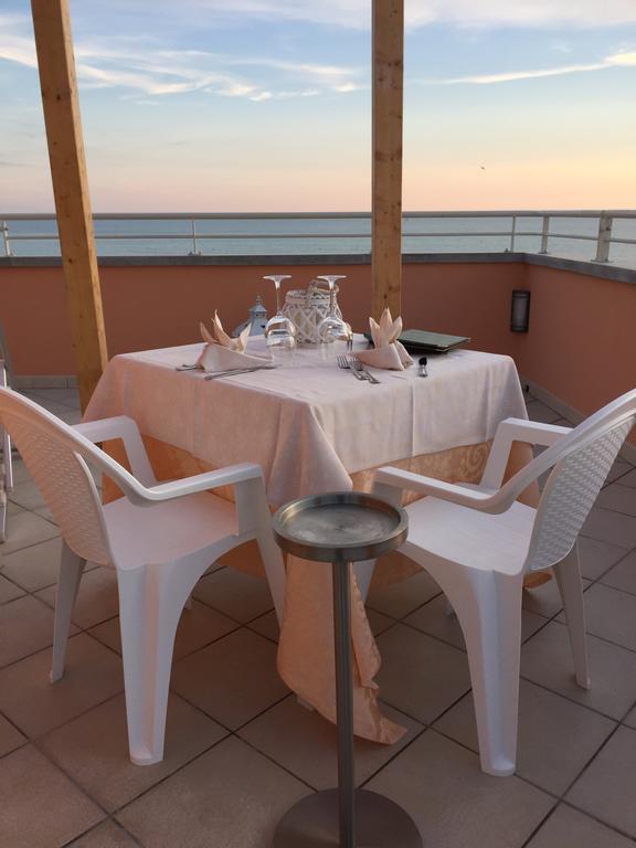 Albergo La Lampara Marina di Cecina Esterno foto